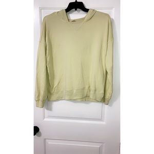 Yellow sweater 🌝💛